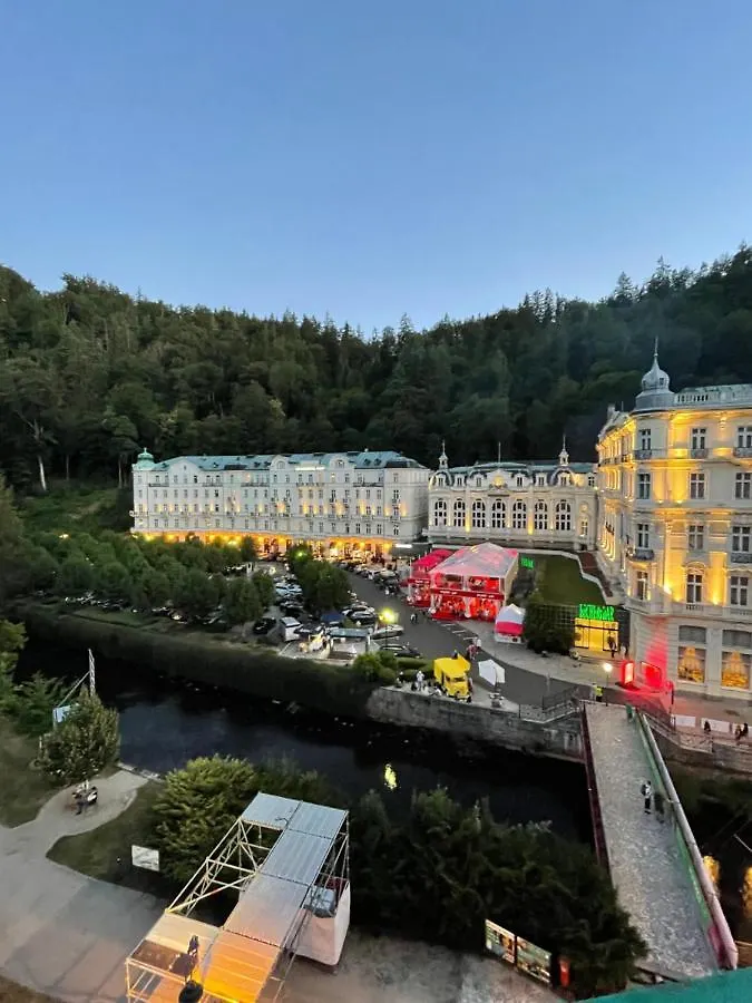 Riverside Apartment Karlsbad