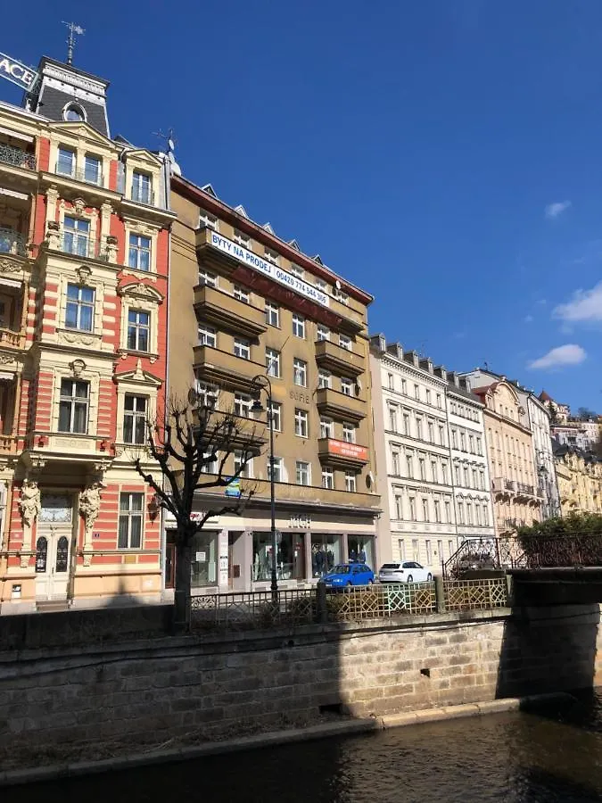 Riverside Apartment Karlovy Vary